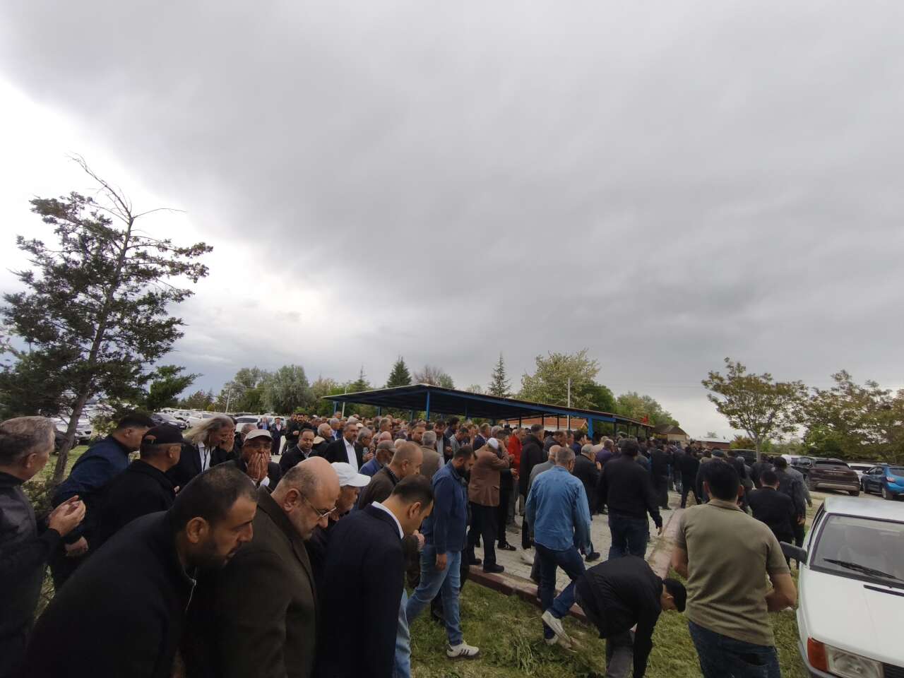 Konya’da sevenleri Recep Konuk’un oğlu Fatih Konuk’a son görevini yaptı 17